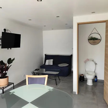 Appartement 6 Personnes Au Calme A 25Minutes De Disney Giremoutiers Exterior photo